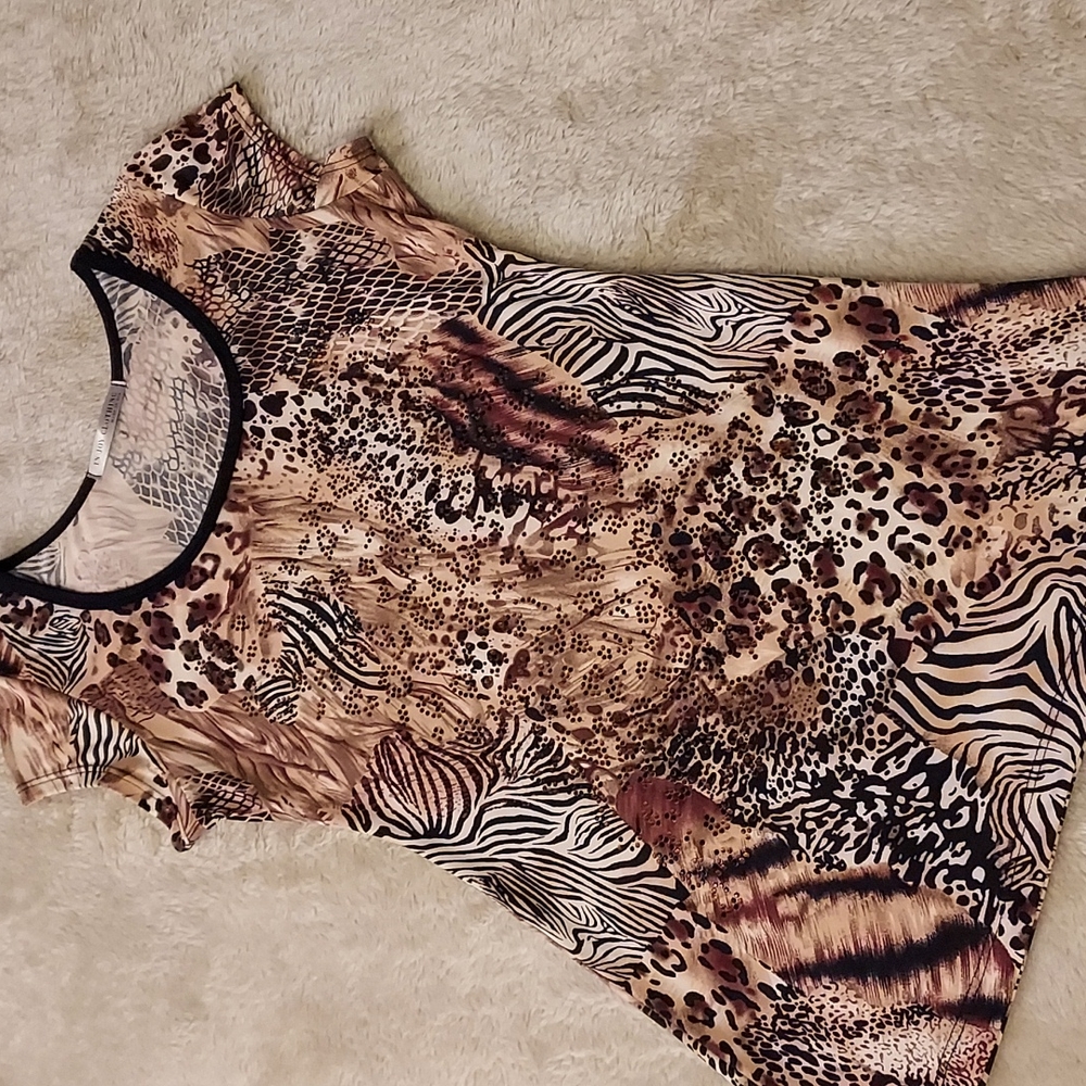 in joy clothing top